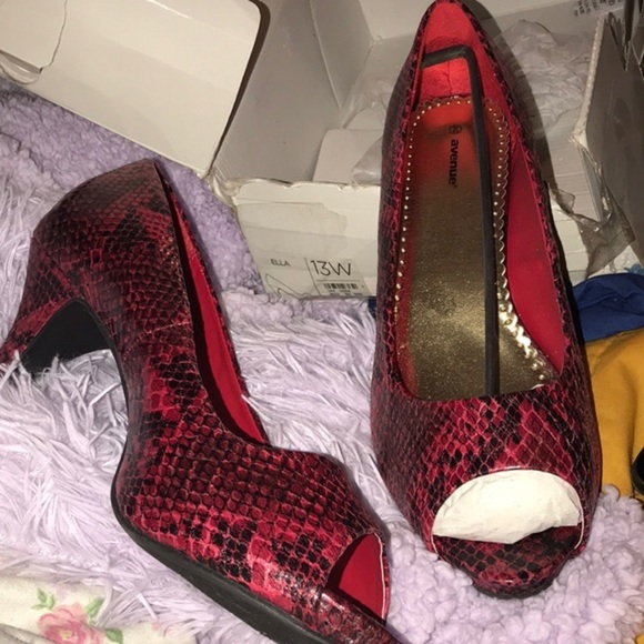 New Ella Red Snake print open toe heels size 13w - Picture 5 of 6
